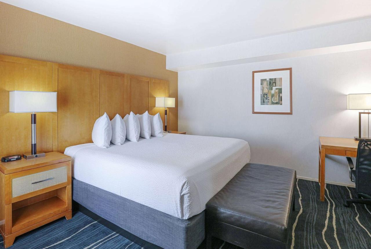 Ramada By Wyndham Costa Mesa/Newport Beach Luaran gambar
